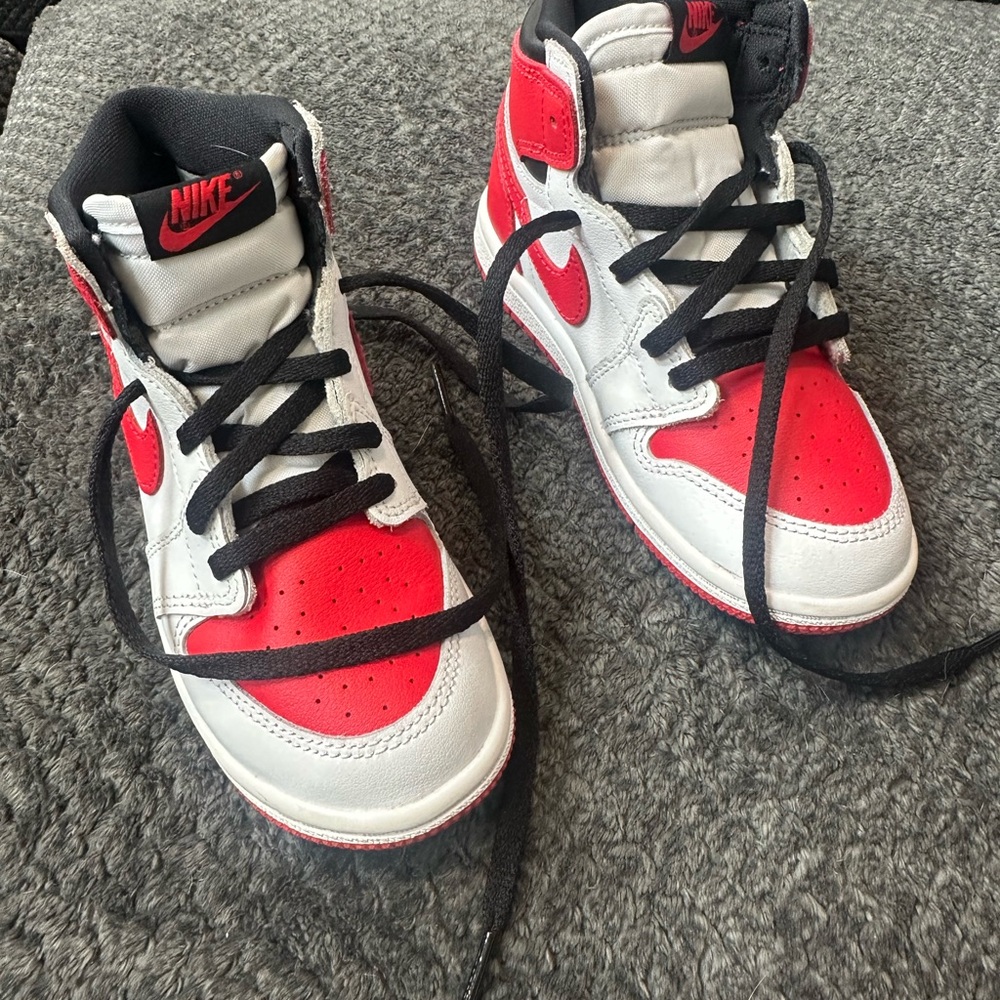 Jordan 1 Retro High OG - Heritage (PS) - Picture 2 of 4